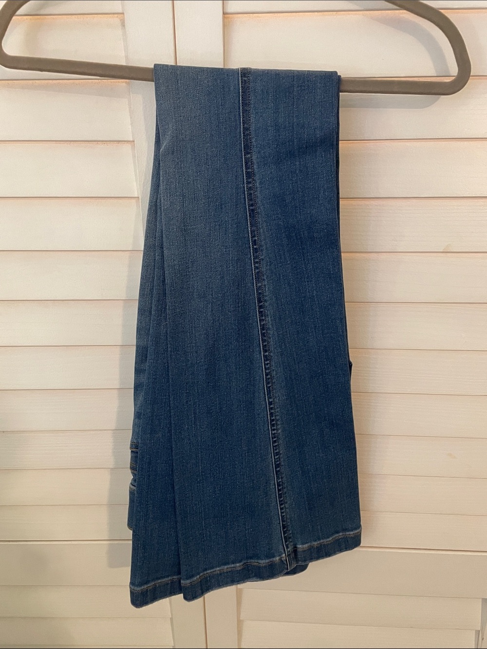SPANX Women's Flared Pull on Jeans in Dark Blue Denim size S…. Slimming… VGUC